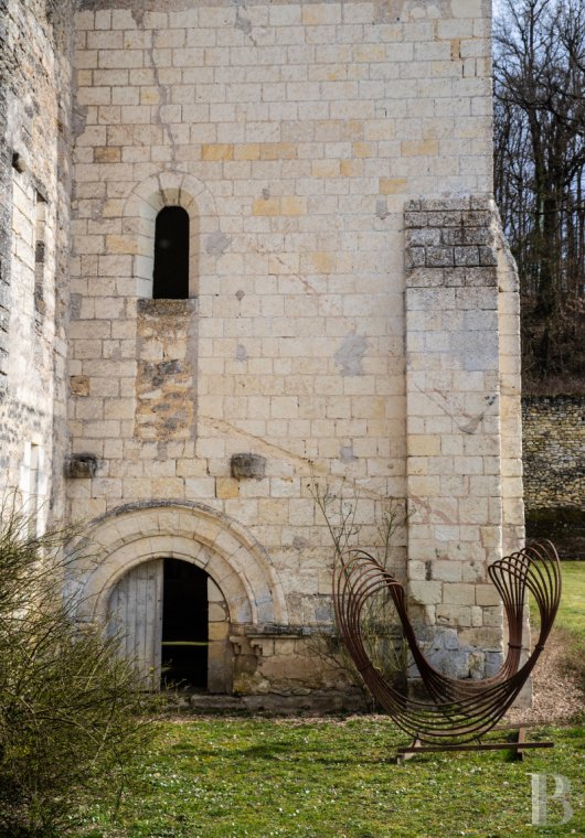 En Touraine, près de Loches, un ancien château-monastère et son domaine de 150 hectares - photo  n°33